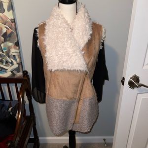 COPY - Athena Marie Size Large Vest, front pockets and a zipper.